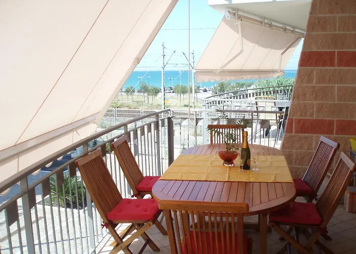 Lido Delle Farfalle Апартаменты *